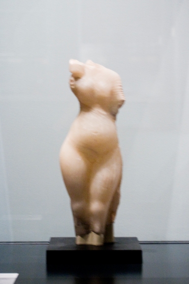 egyptian-statue-fake-4097188-o